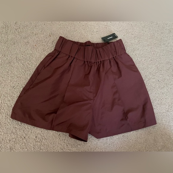 Express brown super high rise shorts size X Small NWT - Picture 2 of 7